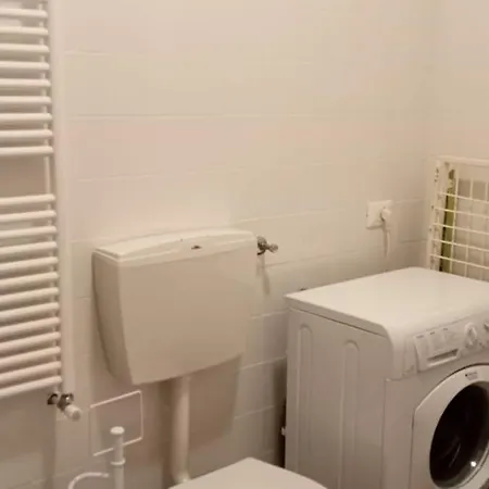 Sotto Il Pergolato Di Glicine Gavi